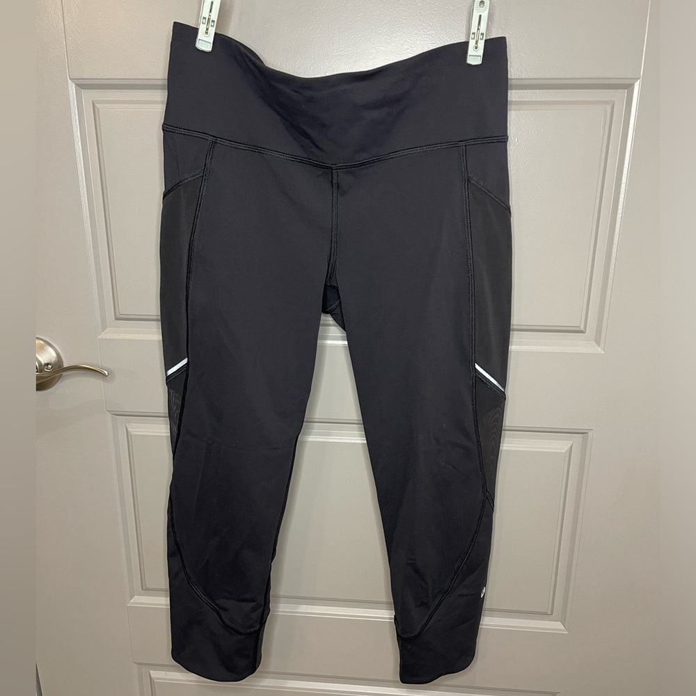 Lululemon Black Capri Legging Size 6
